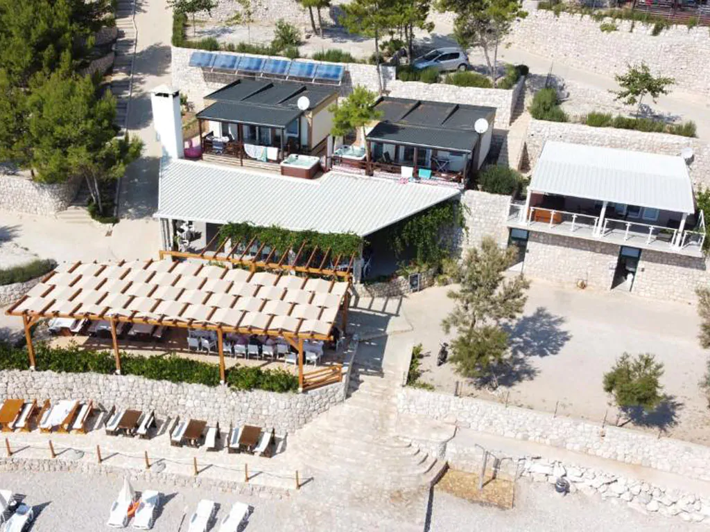 campsite-lavanda-air-view-restaurant