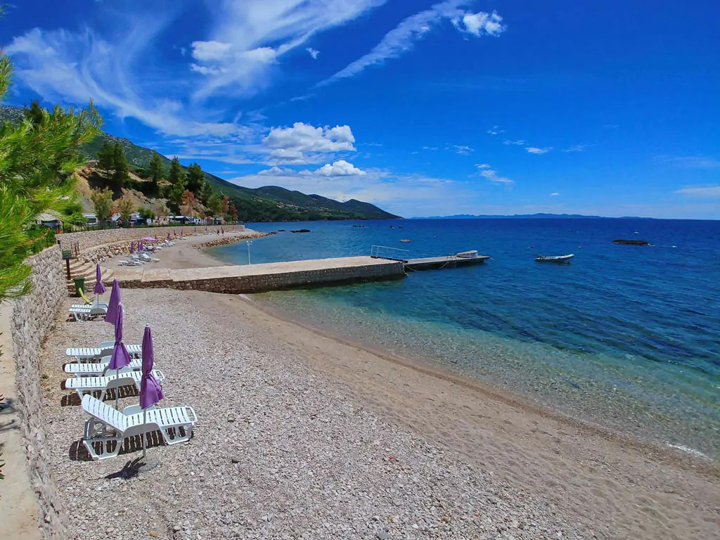 campsite-lavanda-swimming-area