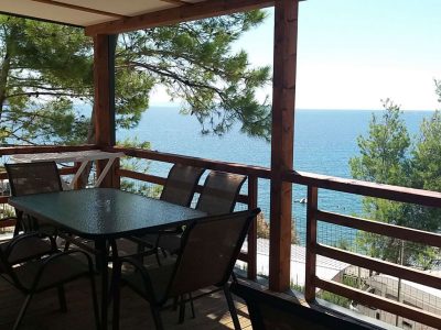 campsite-lavanda-mobile-home-premium-exterior-terrace-with-view