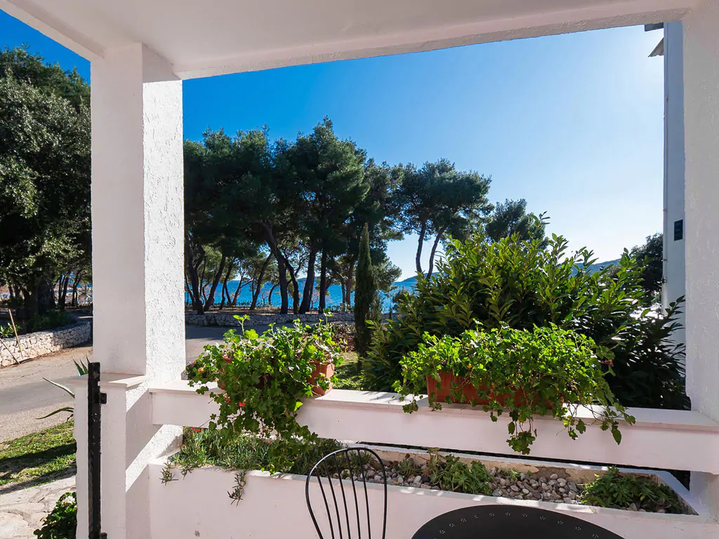 amadria-park-sibenik-villa-kornati-apartment-sea-view-exterior-terrace-view