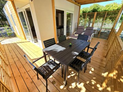 campsite-amadria-park-trogir-mobile-home-family-deluxe-exterior-terrace