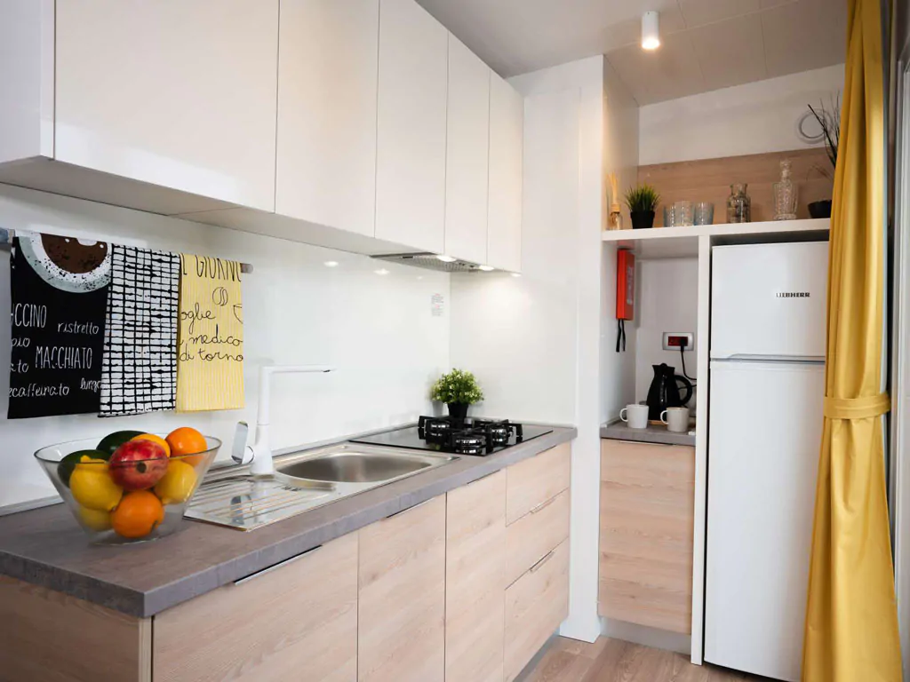 campsite-lavanda-mobile-home-luxury-pool-interior-kitchen