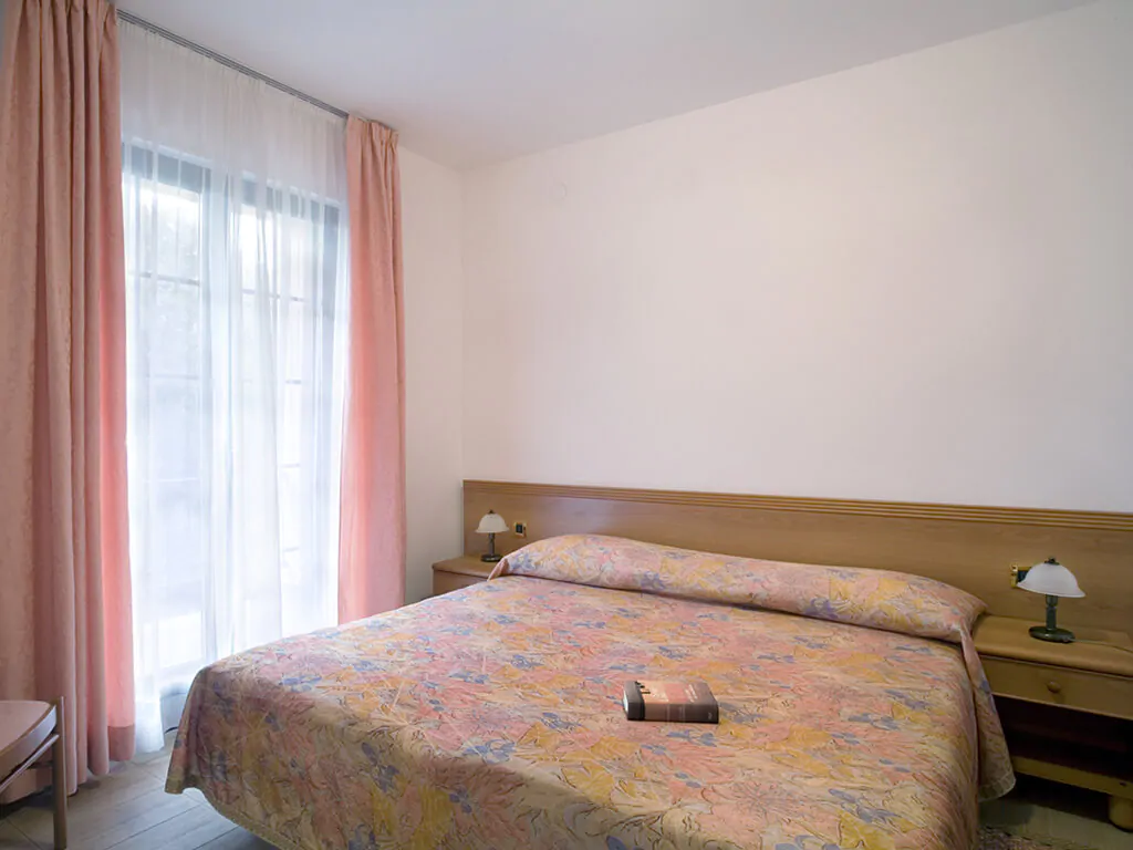 solaris-naturist-camping-resort-superior-suite-seaside-balcony
