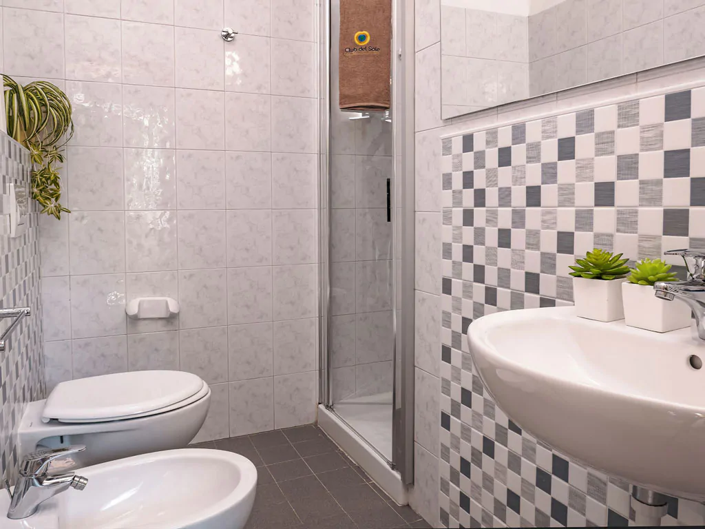 stork-family-collection-bungalow-bilocale-dog-interior-bathroom
