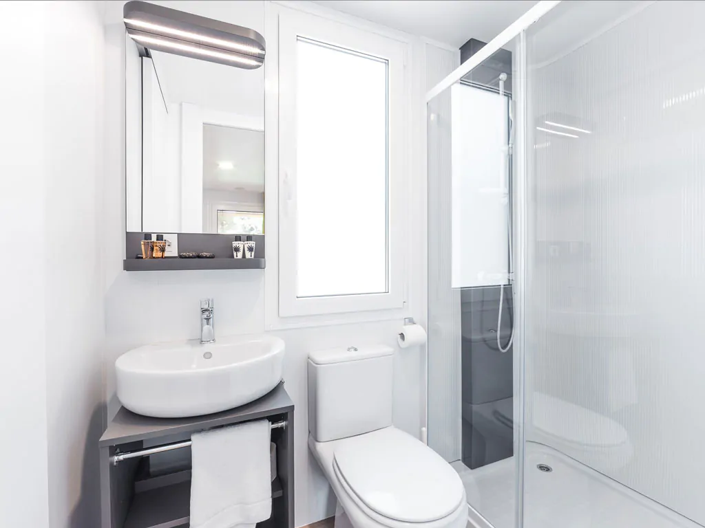 tenuta-primero-grado-family-collection-cottage-superior-two-bedrooms-interior-bathroom