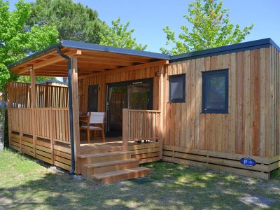 campsite-sun-lodge-sabai-exterior-mobile-home-terrace