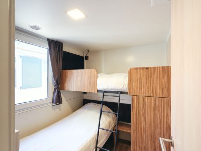 campsite-sun-lodge-sabai-interior-bedroom-bunk-bed
