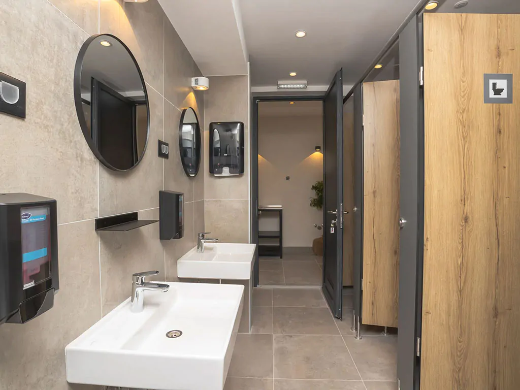 camping-resort-sibenik-bathroom-sink-2