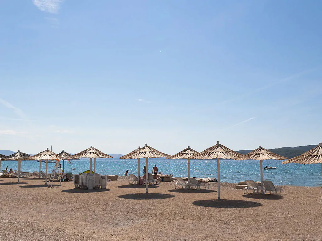 camping-resort-sibenik-beach-2