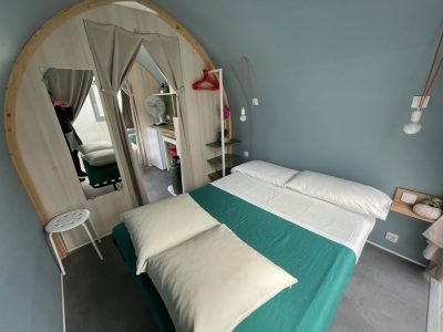 camping-village-punta-navaccia-glamping-tent-coco-tents-interior-bedroom-double-bed