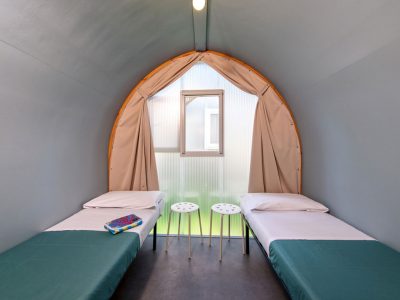 camping-village-punta-navaccia-glamping-tent-coco-tents-interior-bedroom-single-beds