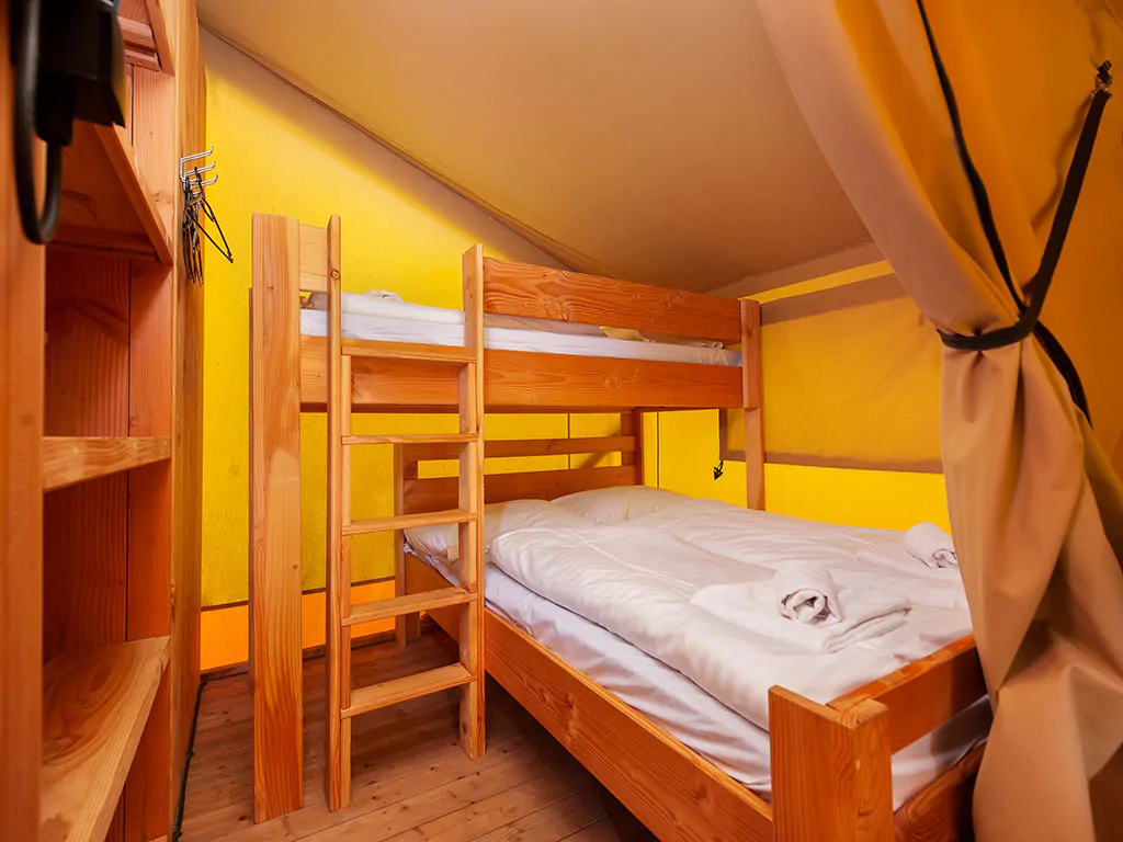 campsite-bivillage-standard-two-bed-tent-interier-bunk-beds