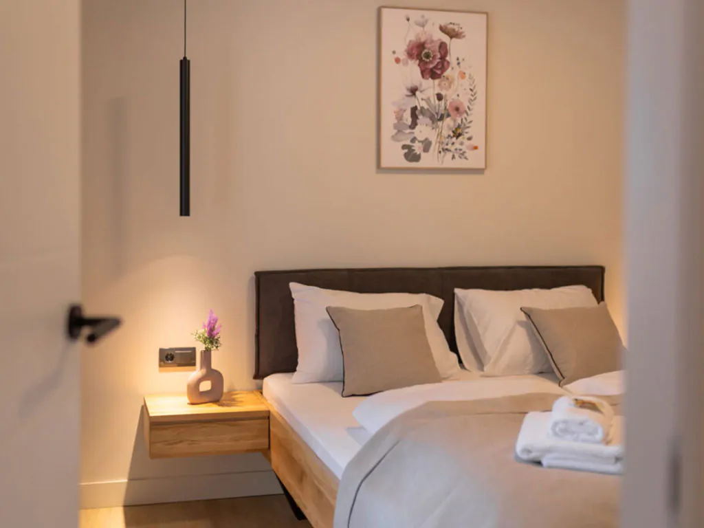 campsite-jasenovo-maris-oasis-garden-villa-interier-bed