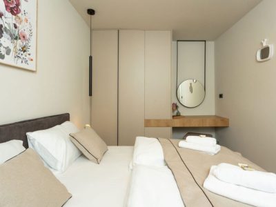 campsite-jasenovo-maris-oasis-seaview-villa-interier-double-bed-2