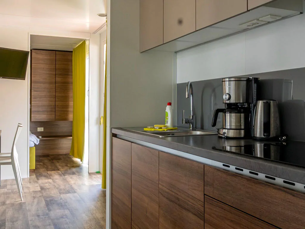 campsite-terme-catez-mobile-home-luxus-plus-r-interier-kitchen-sink