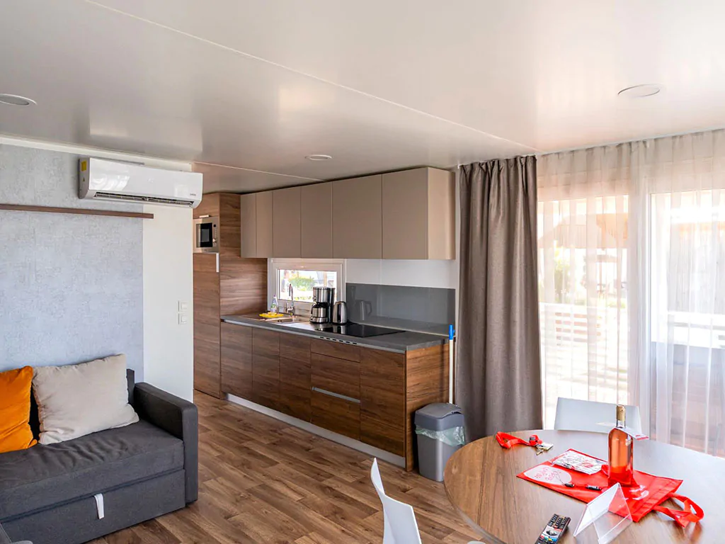 campsite-terme-catez-mobile-home-luxus-s-interier-kitchen