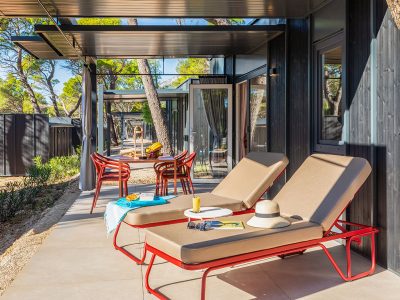 pinadria-camping-resort-mobile-home-comfort-holiday-home-exterier-mobile-home-terace-view-2