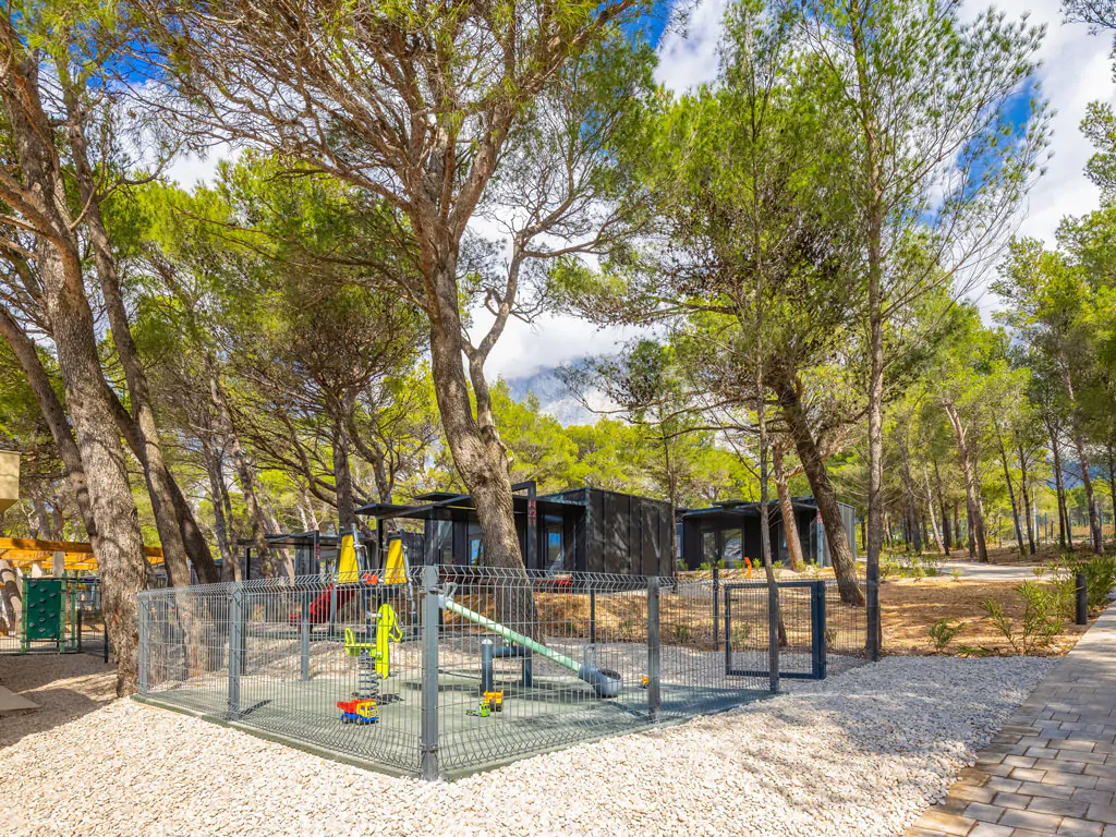 pinadria-camping-resort-activities-childrens-playground