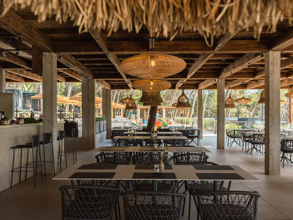 pinadria-camping-resort-terranea-restaurant