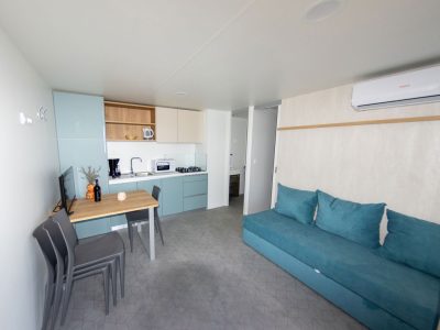campsite-klenovica-adria-bellevue-zone-premium-interior-kitchen-view