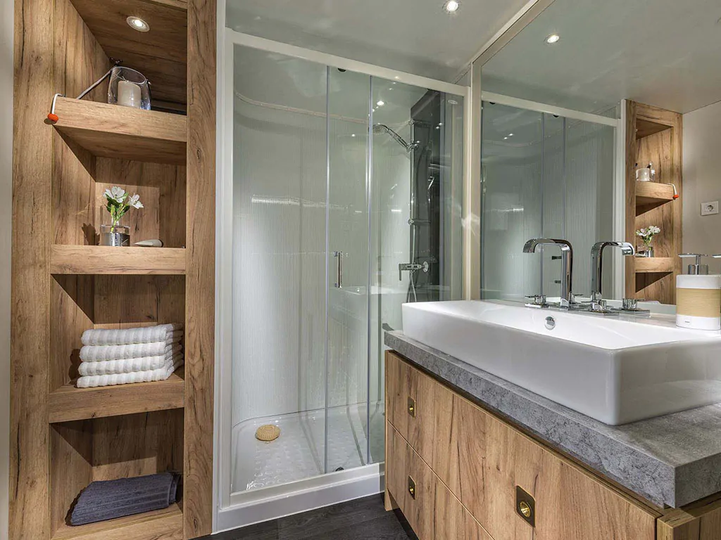campsite-terme-catez-gl-luxus-butique-xl-family-plus-interier-bathroom