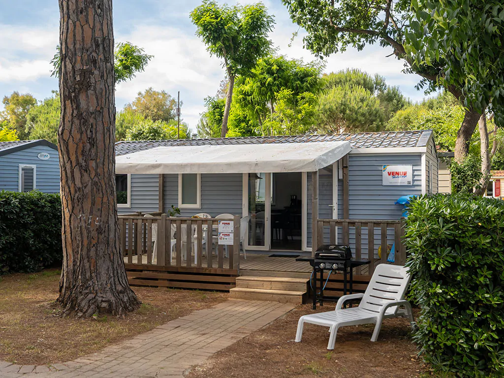 venue-holidays-grand-860-3-ensuite-ac-cd-exteriere-mobile-home-sunbed