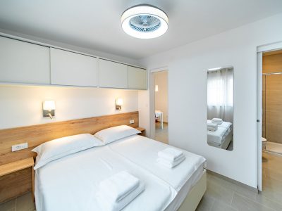 camping-arti-homes-rab-mobile-home-arti-studio-three-interior-bedroom-double-bed-view