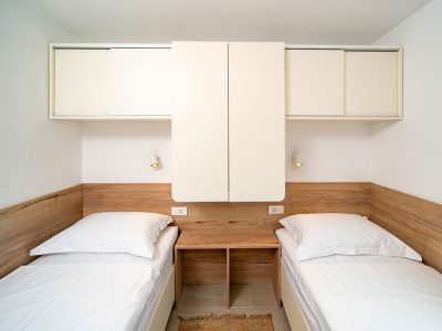 camping-arti-homes-rab-mobile-home-arti-studio-three-interior-bedroom-single-beds