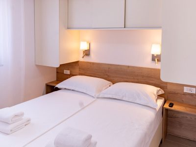 camping-arti-homes-rab-mobile-home-arti-studio-two-interior-bedroom-double-bed-view