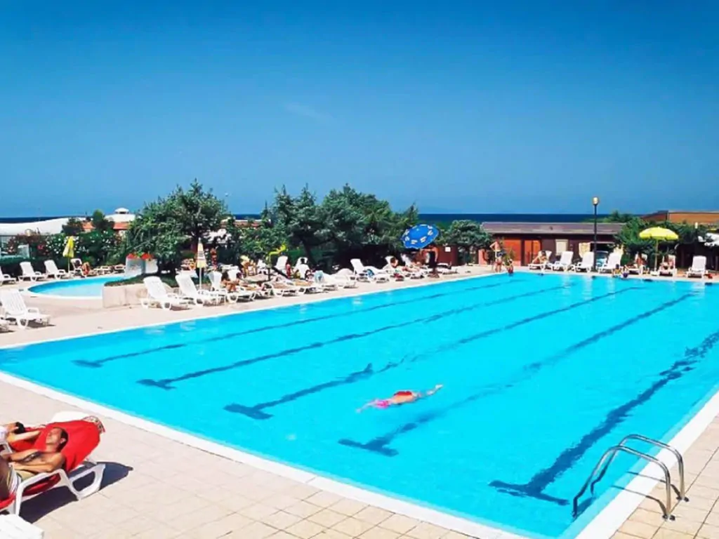 camping-bella-italia-sardinia-exterior-pool