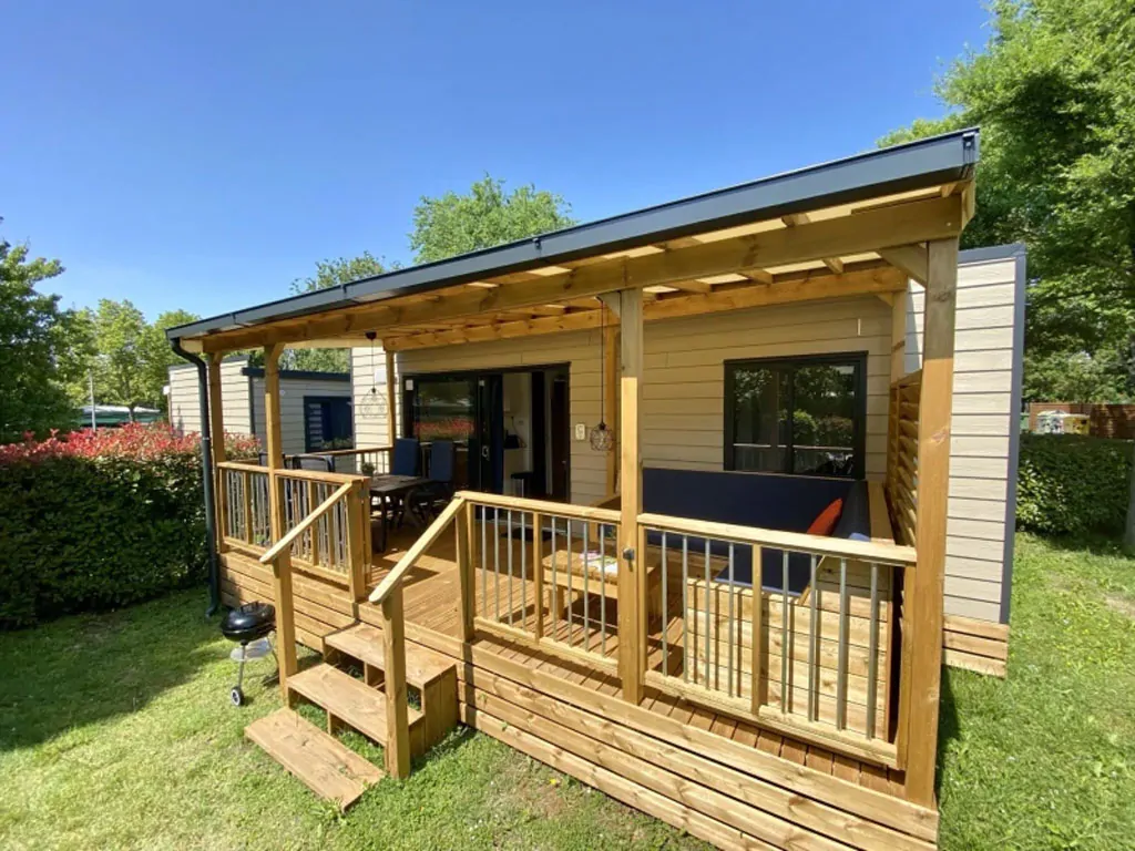 campsite-park-umag-mobile-home-estivo-premium-deluxe-exterior-mobile-home-view