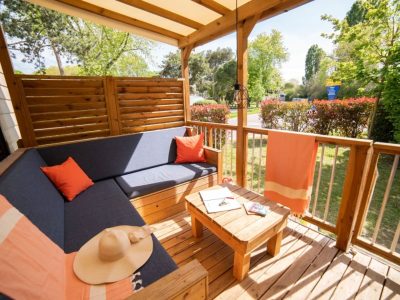 campsite-park-umag-mobile-home-estivo-premium-deluxe-exterior-terrace-view