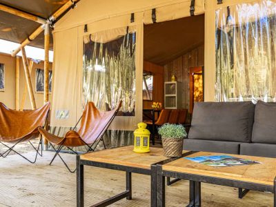 camping-cikat-safari-tent-lodge-exterior-terrace