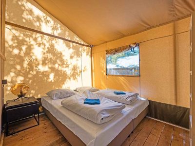 camping-cikat-safari-tent-lodge-interior-bedroom