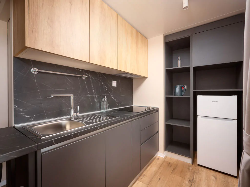 campsite-adriatic-cliff-two-bedroom-seaside-interior-kitchen