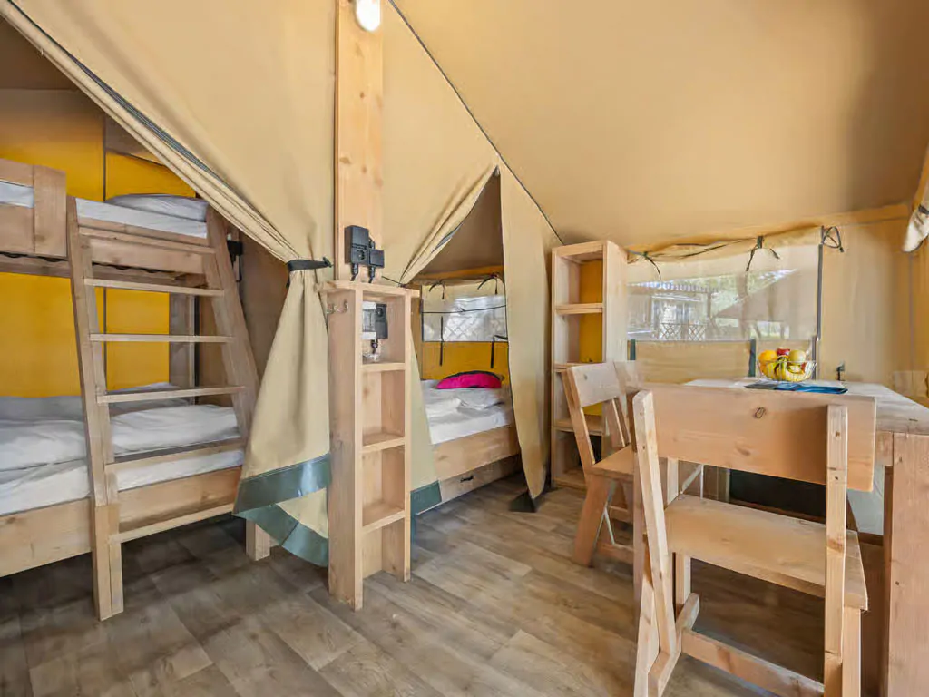 campsite-bijela-uvala-glamping-tent-safari-tent-cozy-interior-bunkbed