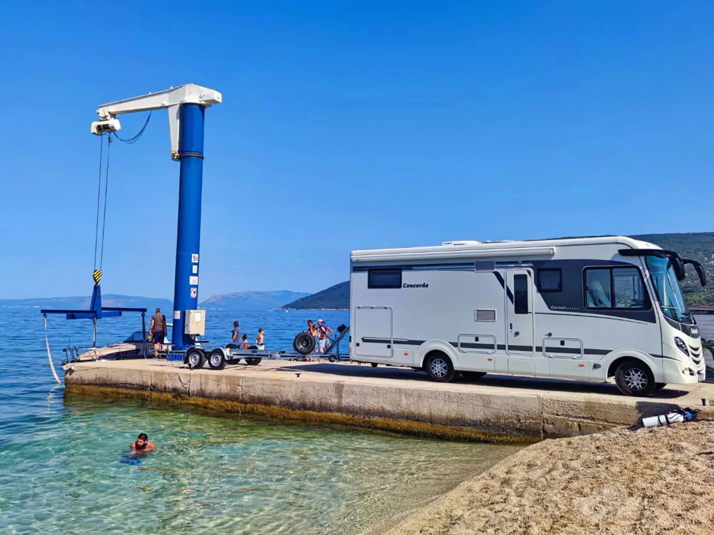 campsite-kovacine-beach-kran-view