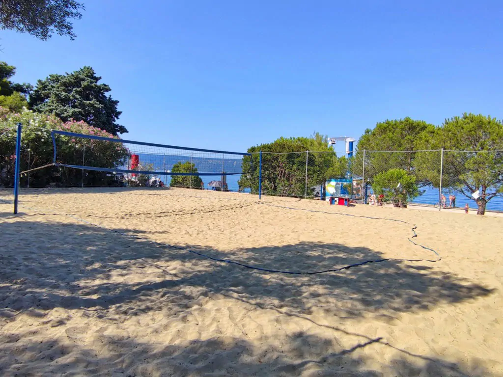 campsite-kovacine-beach-volleyball