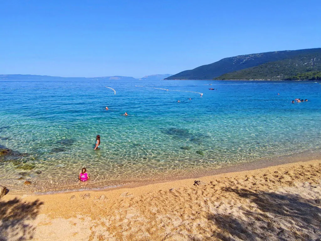 campsite-kovacine-beach