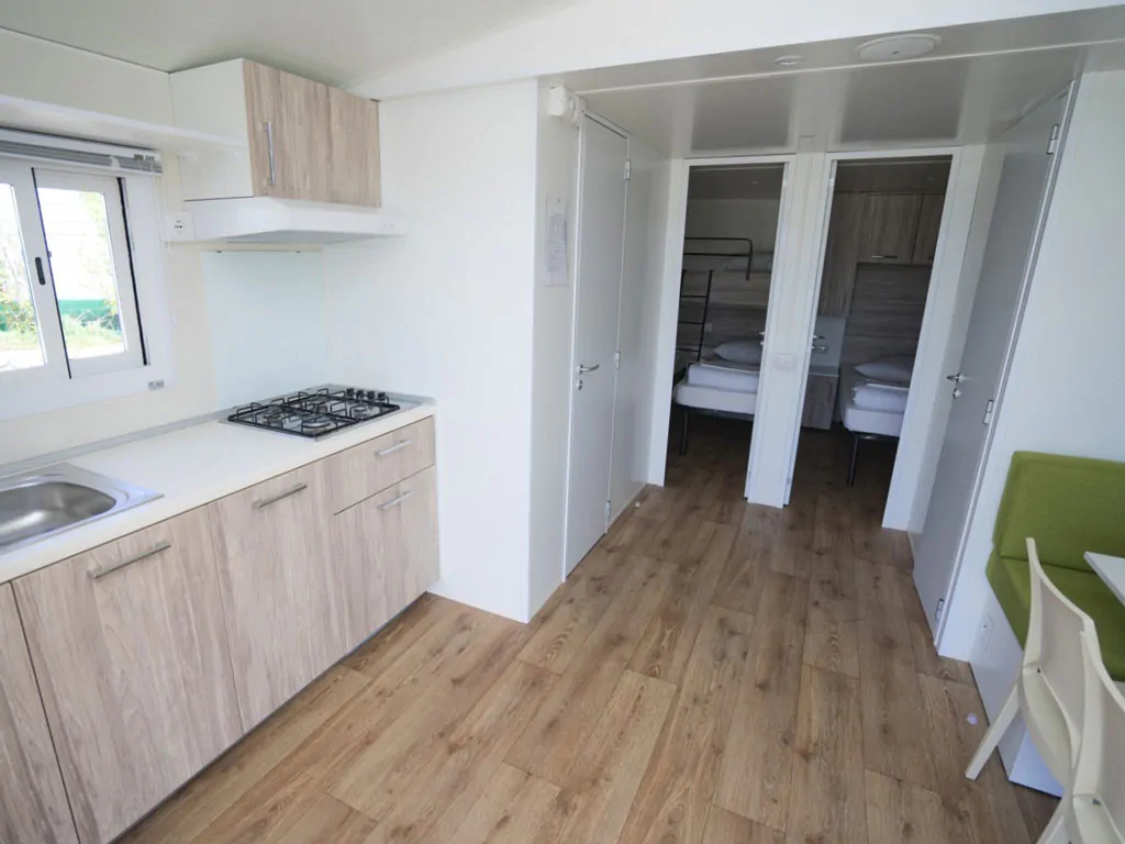 campsite-kovacine-mobile-home-family-plus-fkk-interior-kitchen