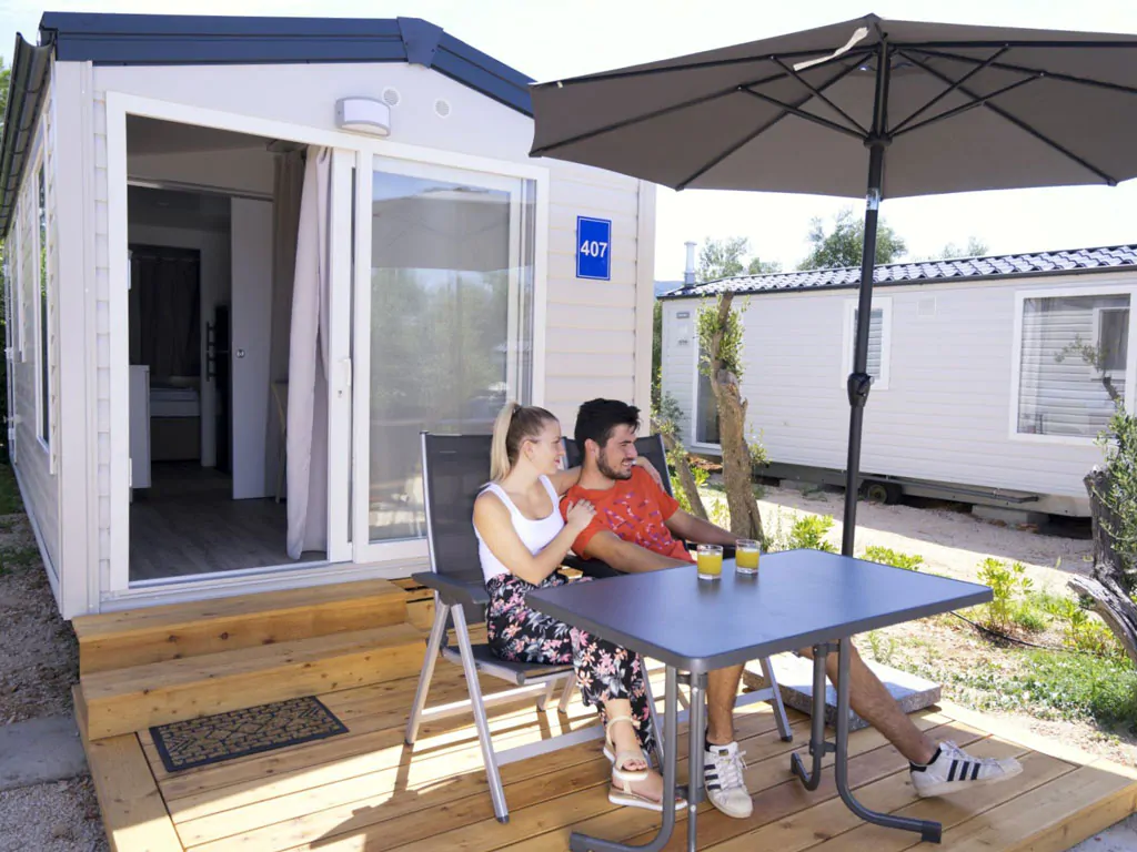 campsite-kovacine-mobile-home-trend-exterior-terrace