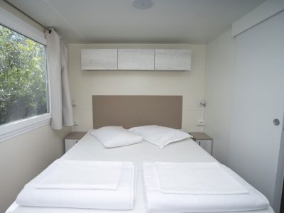 campsite-kovacine-mobile-home-trend-interior-bedroom-double-bed