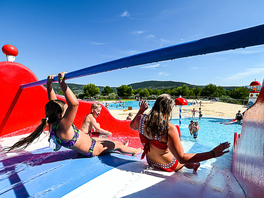 campsite-kovacine-pool-slide