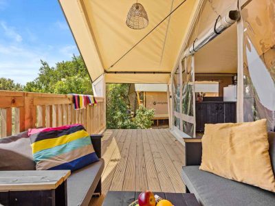 campsite-porto-sole-safaritent-bella-vista-airco-exterior-terrace