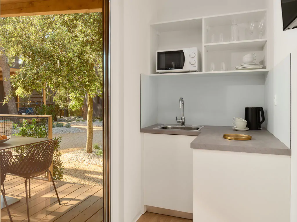 pine-beach-pakostane-mobile-homes-superior-interior-kitchen