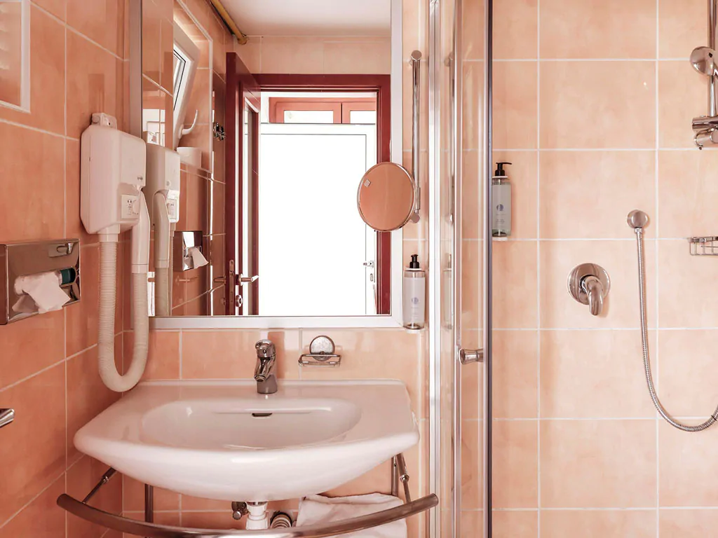zaton-apartment-comfort-studio-apartment-21-interior-bathroom