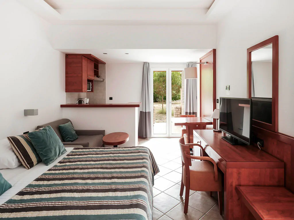 zaton-apartment-comfort-studio-apartment-21-interior-bedroom