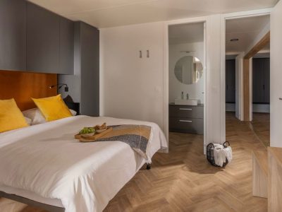 campsite-terra-park-phalaris-mobile-home-lapis-deluxe-holiday-home-pool-interior-bedroom-ii