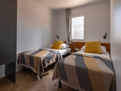 campsite-terra-park-phalaris-mobile-home-lapis-deluxe-holiday-home-pool-interior-singlebeds