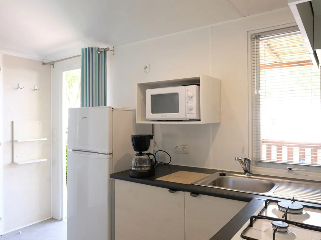 happy-premium-interier-kitchen
